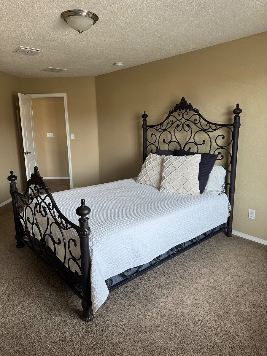 Furnished Finder property 1046008_1 photo 19