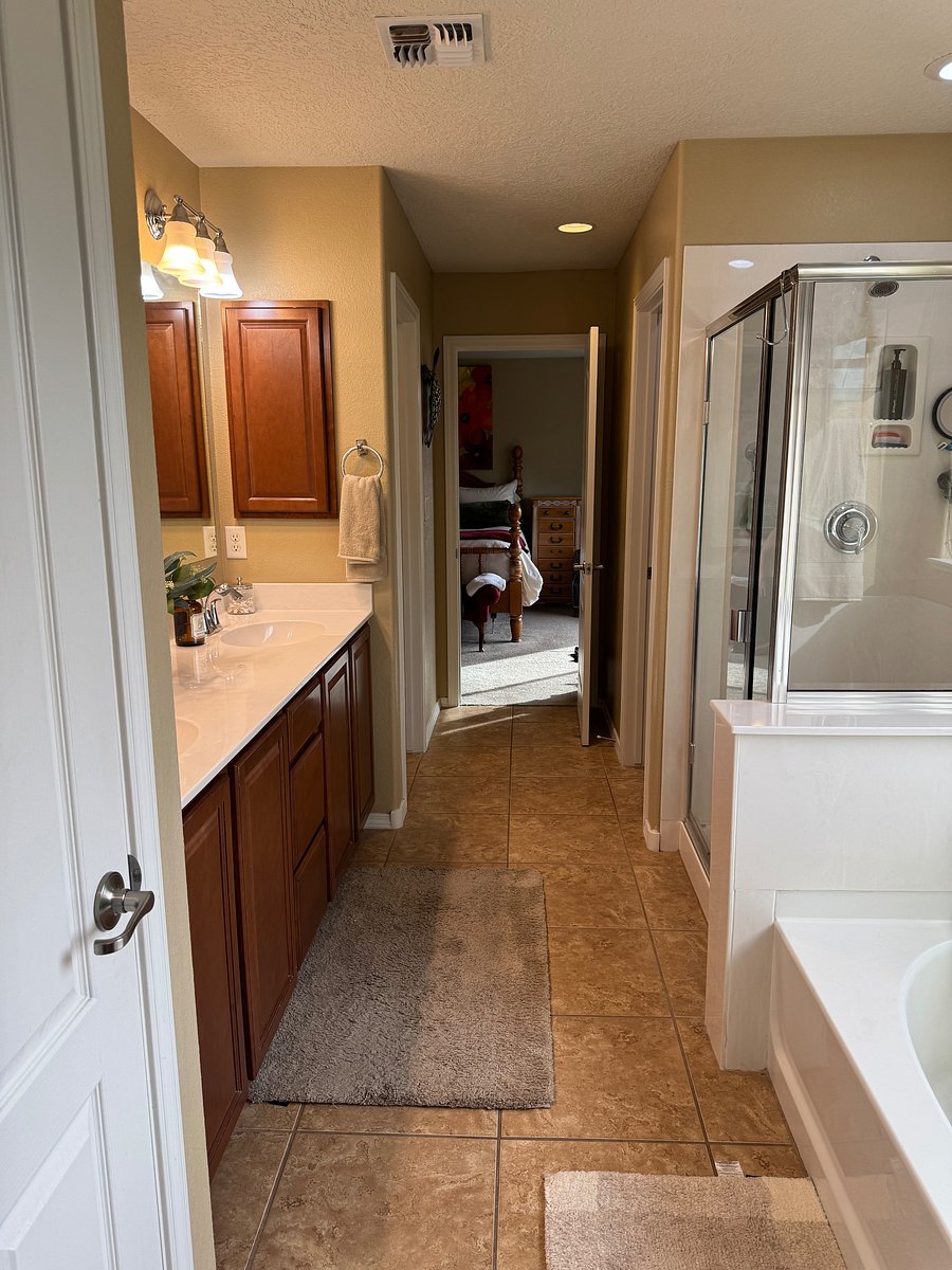 Furnished Finder property 1046008_1 photo 16