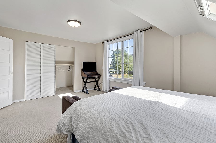 Furnished Finder property 1046011_1 photo 9