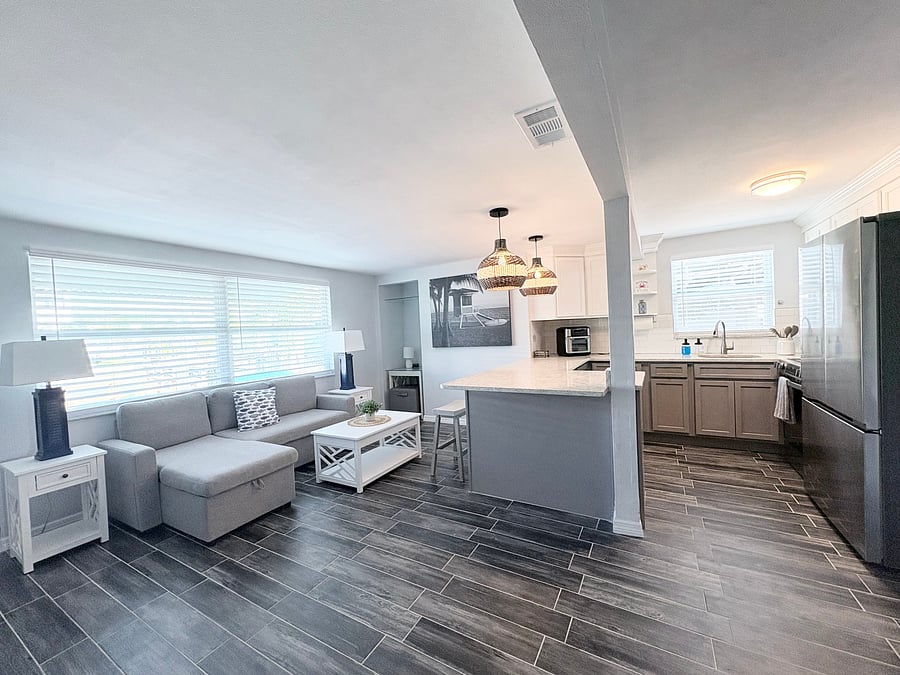 Furnished Finder property 1046018_1 photo 4