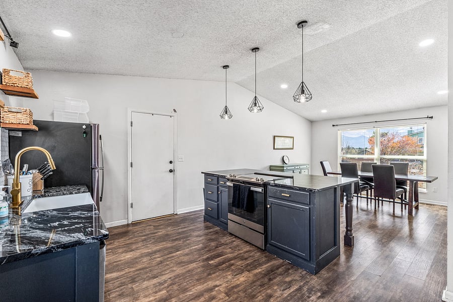Furnished Finder property 1046019_1 photo 5