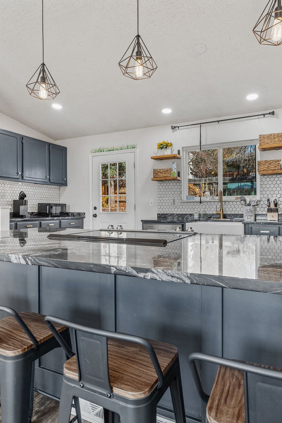 Furnished Finder property 1046019_1 photo 10