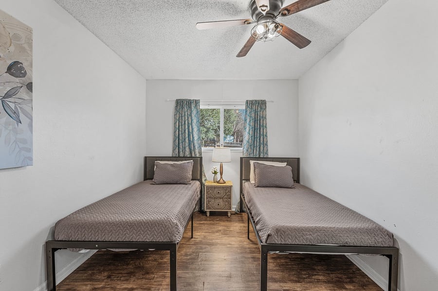 Furnished Finder property 1046019_1 photo 26