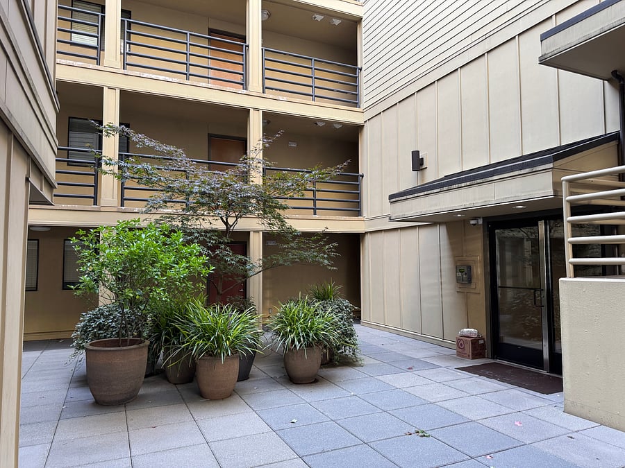Furnished Finder property 1046041_1 photo 17