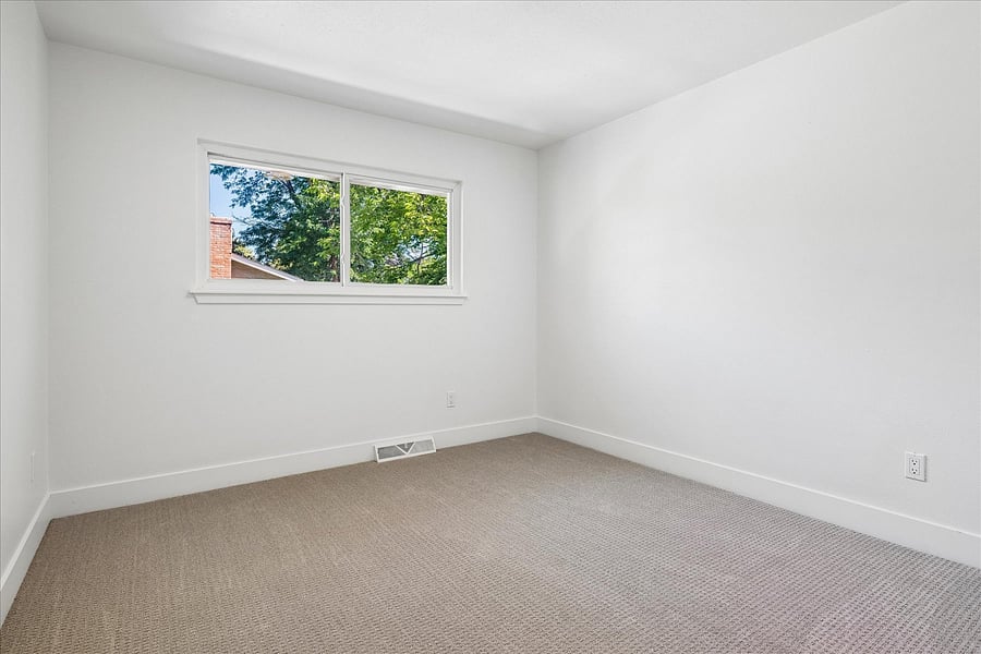 Furnished Finder property 1046048_1 photo 32