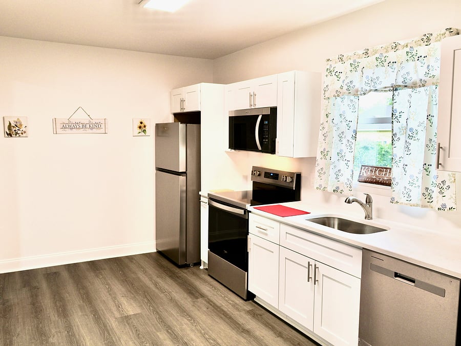 Furnished Finder property 1046052_1 photo 3