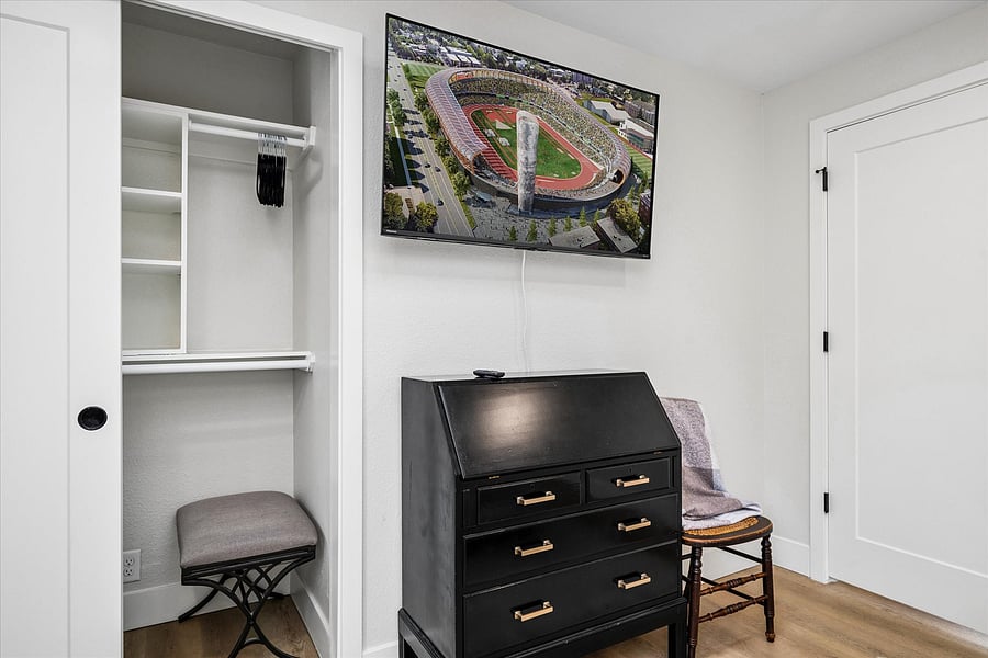 Furnished Finder property 1046055_1 photo 27