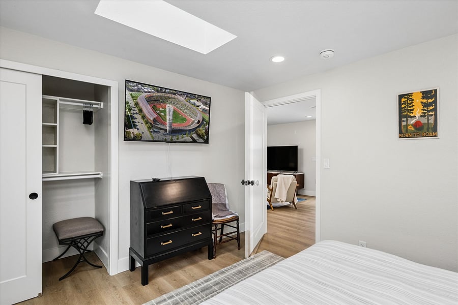 Furnished Finder property 1046055_1 photo 28