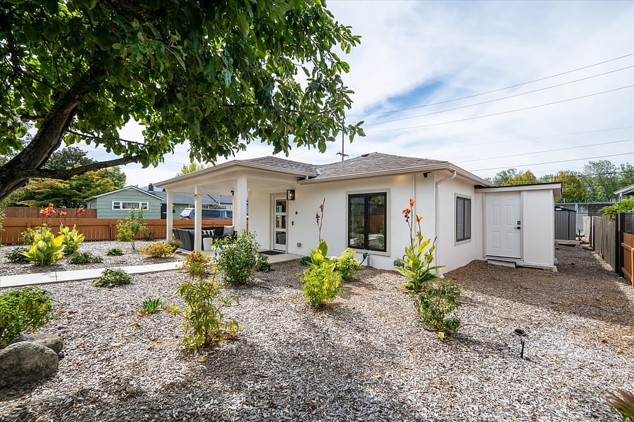 Furnished Finder property 1046055_1 photo 53