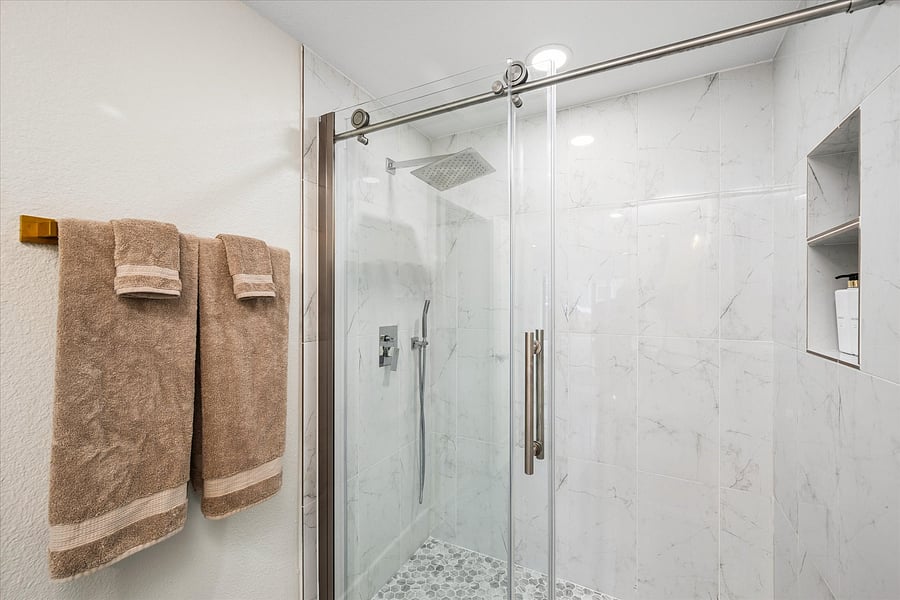 Furnished Finder property 1046055_1 photo 52