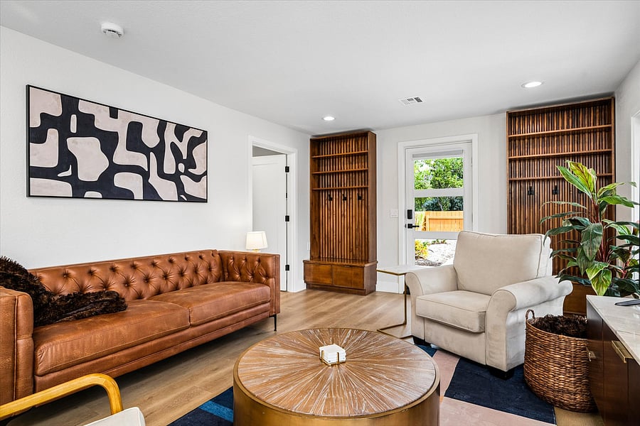 Furnished Finder property 1046055_1 photo 2