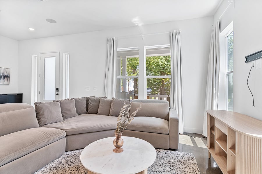 Furnished Finder property 1046060_1 photo 12