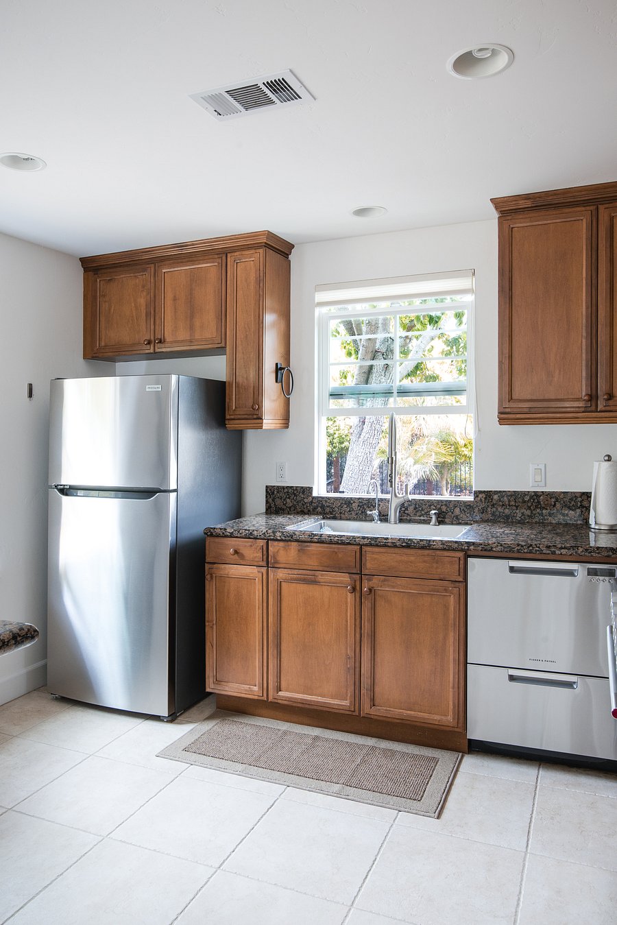 Furnished Finder property 1046064_1 photo 4