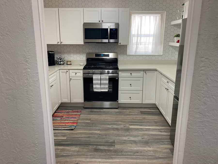 Furnished Finder property 1046080_1 photo 11