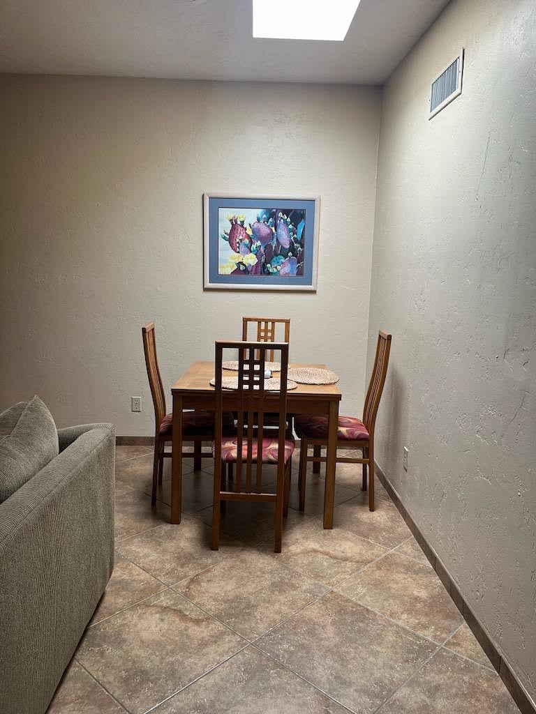 Furnished Finder property 1046082_1 photo 5