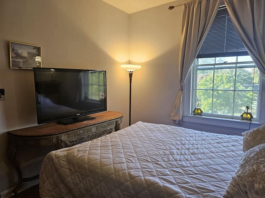 Furnished Finder property 1046088_1 photo 4