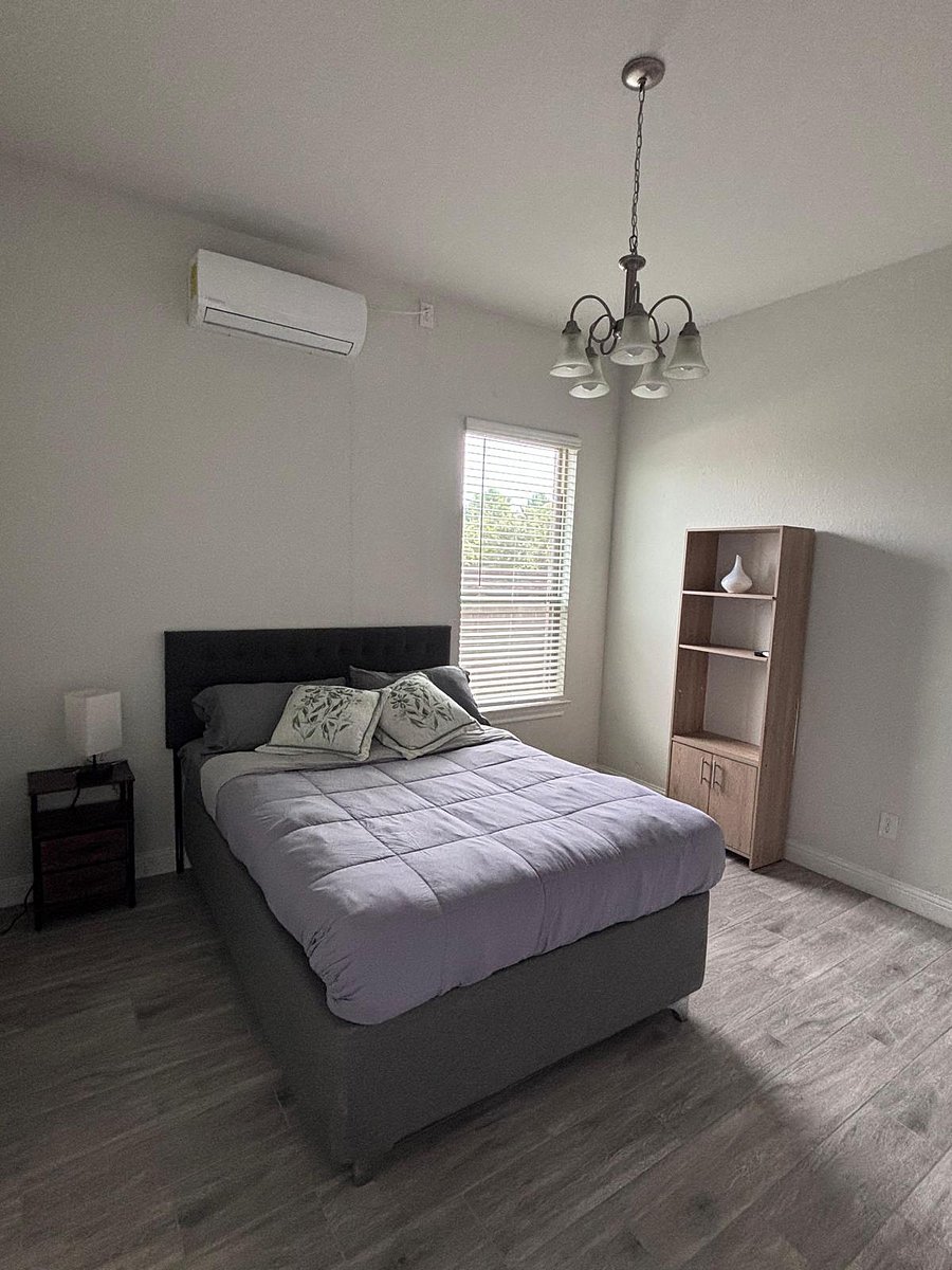 Furnished Finder property 1046106_1 photo 2
