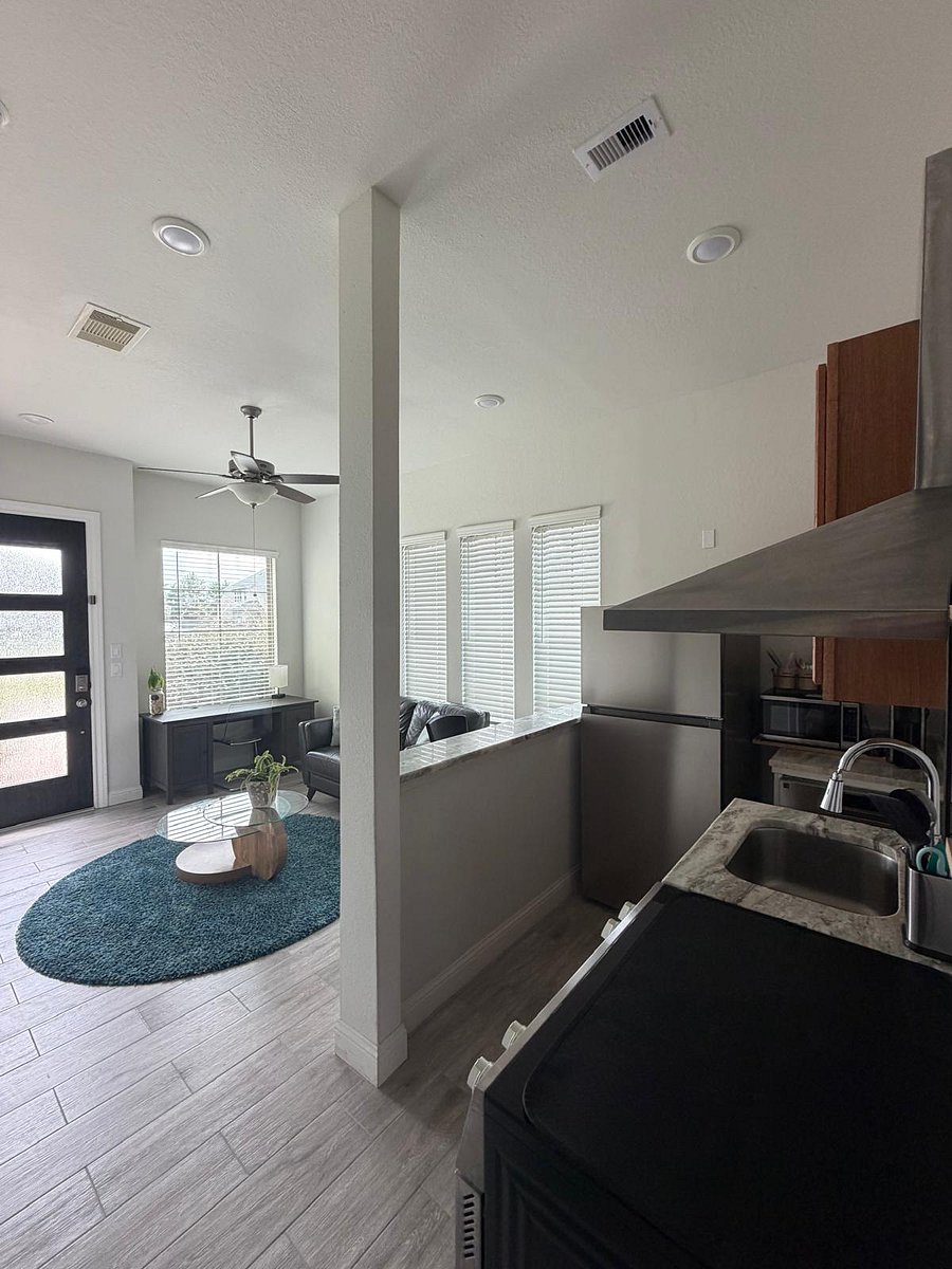 Furnished Finder property 1046106_1 photo 8