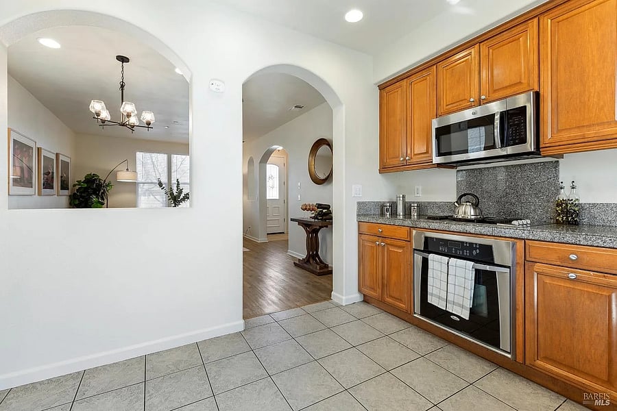 Furnished Finder property 1046115_1 photo 5