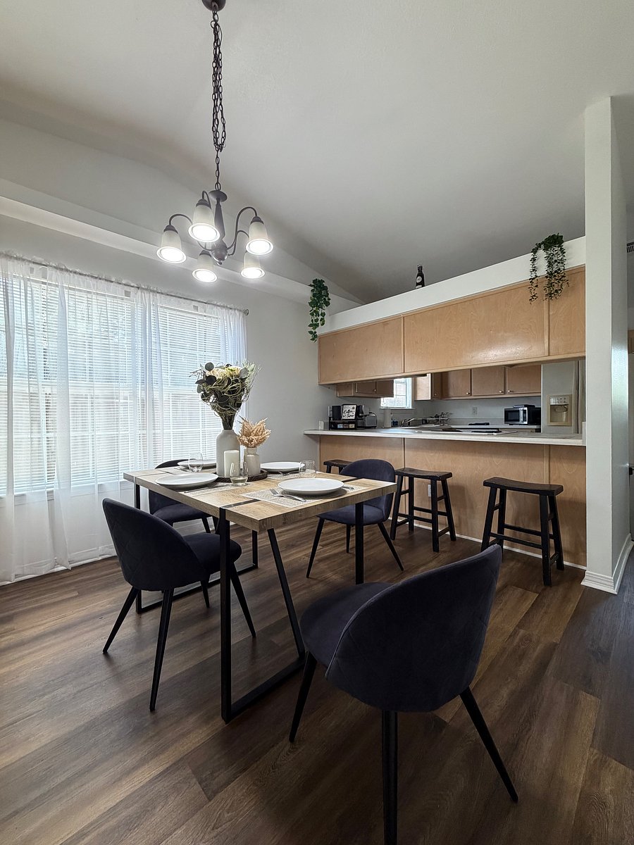Furnished Finder property 1046122_1 photo 4