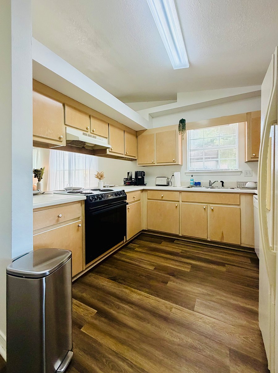 Furnished Finder property 1046122_1 photo 8