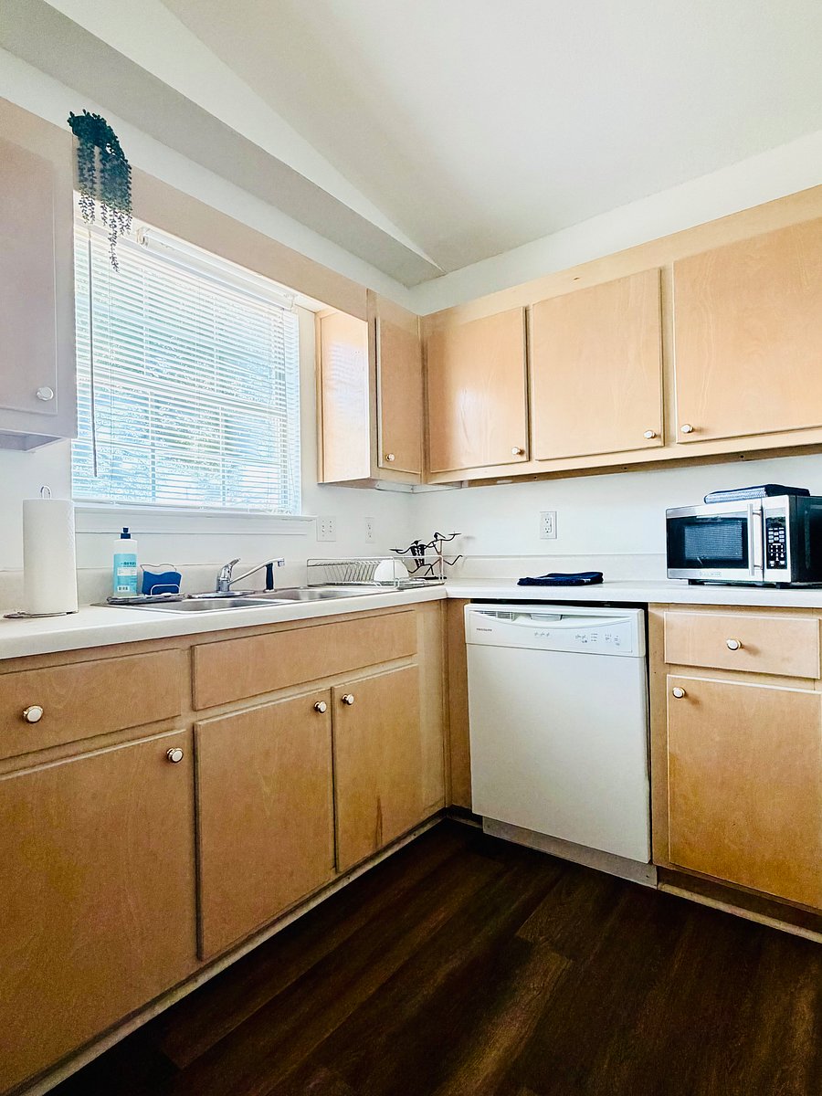 Furnished Finder property 1046122_1 photo 9
