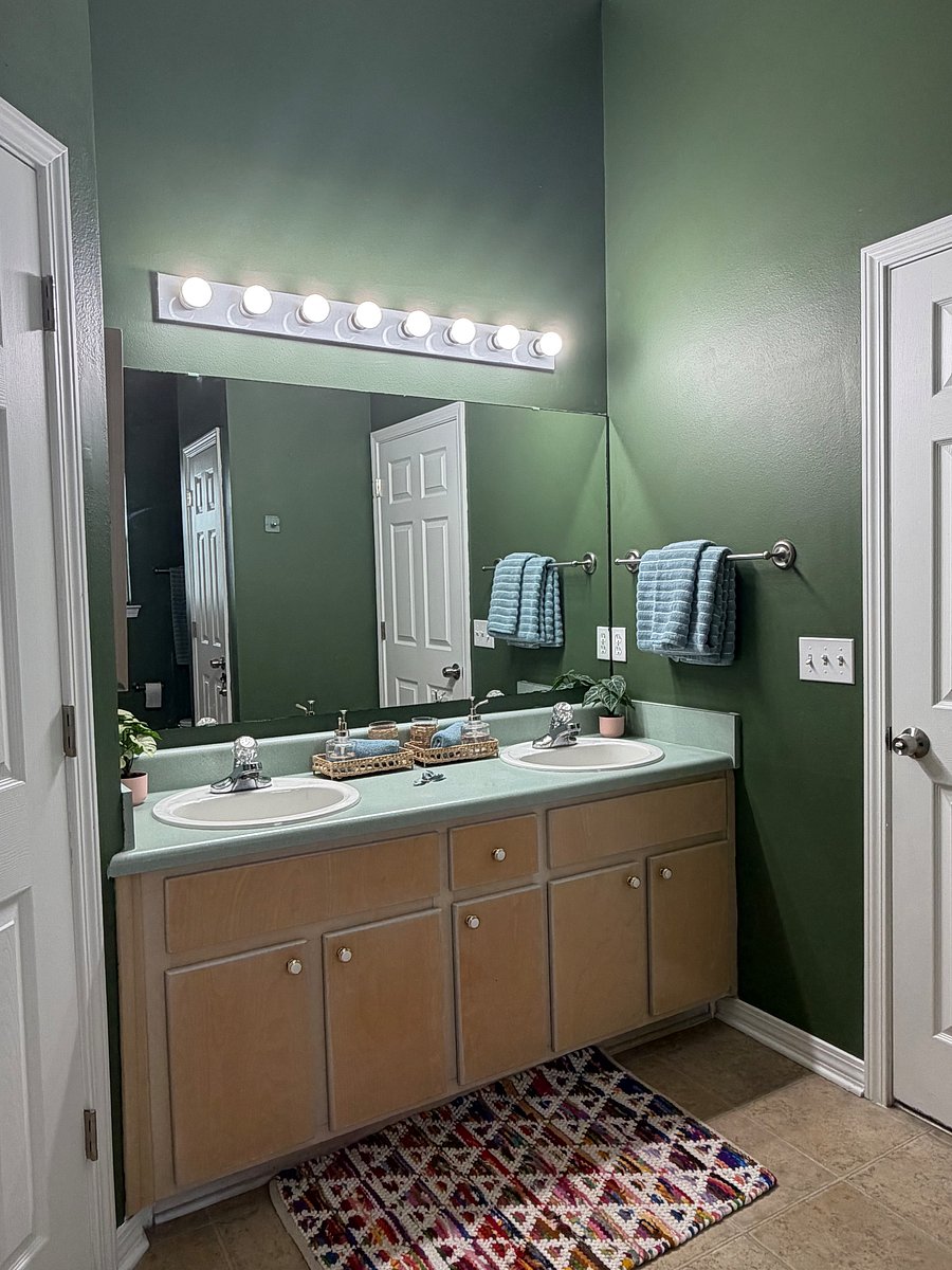 Furnished Finder property 1046122_1 photo 13
