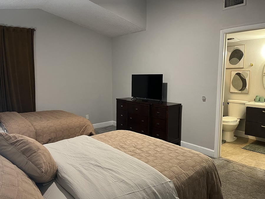 Furnished Finder property 1046124_1 photo 12