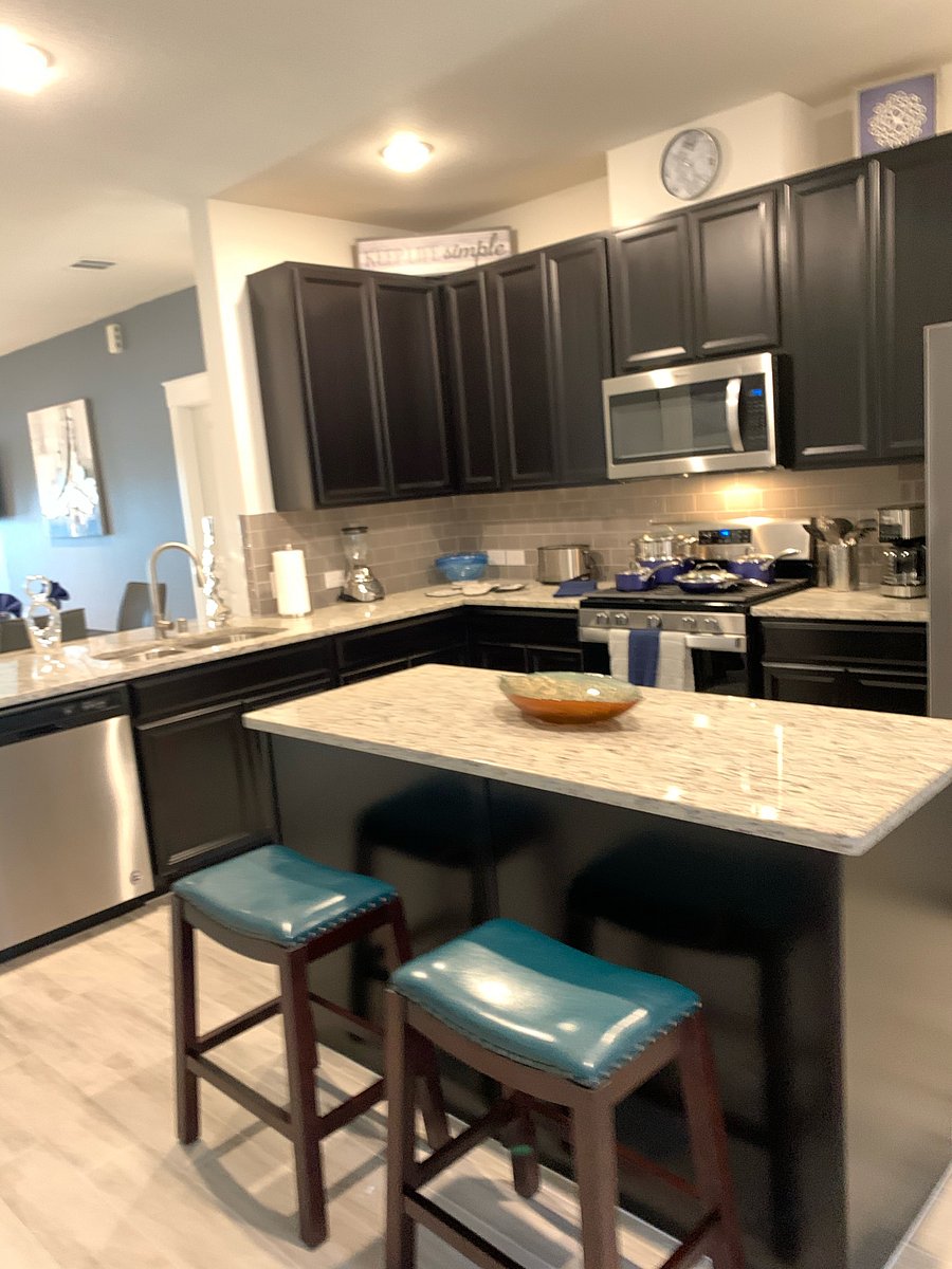 Furnished Finder property 1046134_1 photo 3