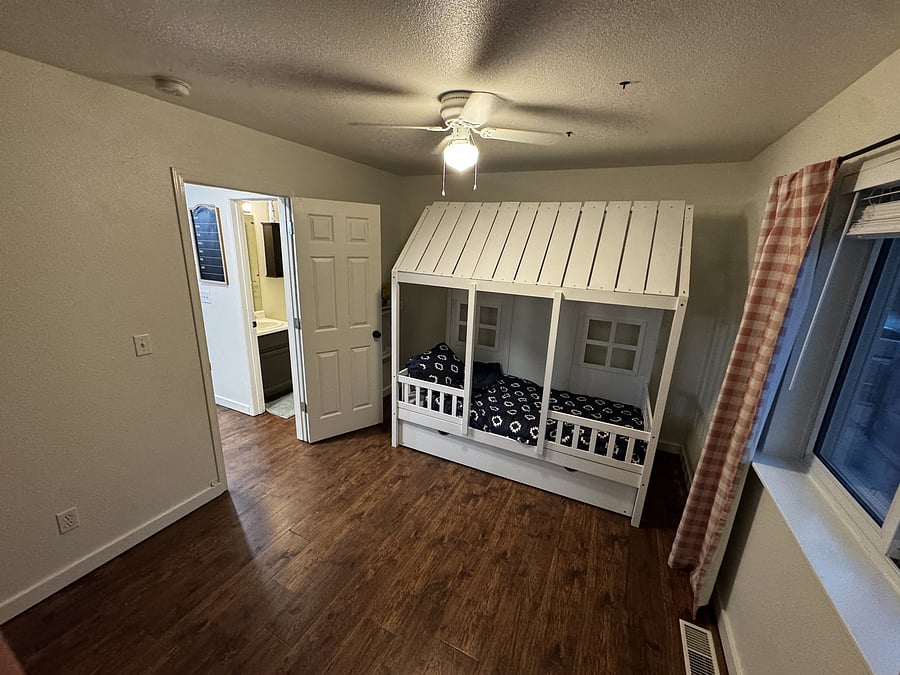 Furnished Finder property 1046137_1 photo 21