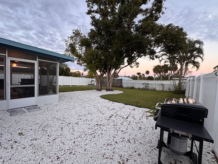 Furnished Finder property 1046139_1 photo 12