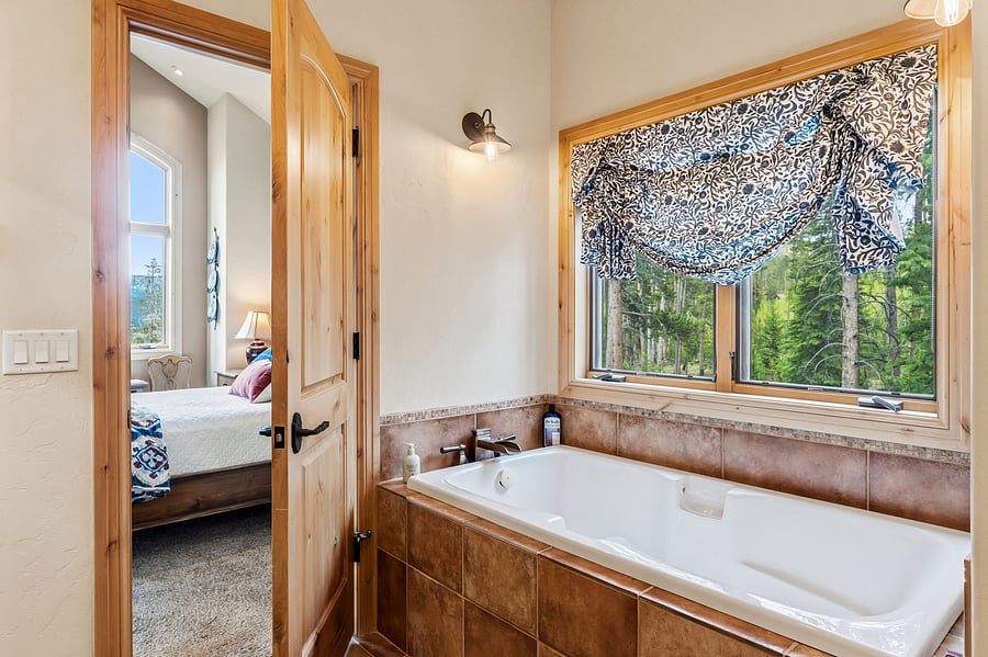 Furnished Finder property 1046152_1 photo 24