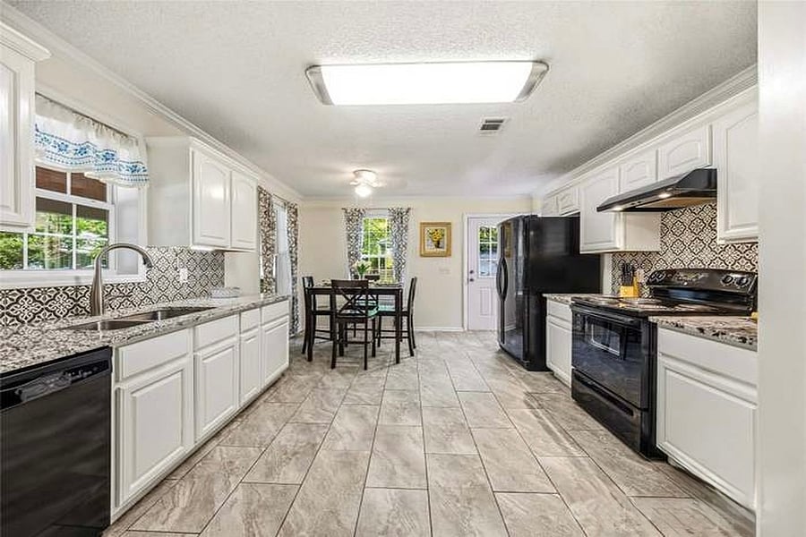 Furnished Finder property 1046171_1 photo 5