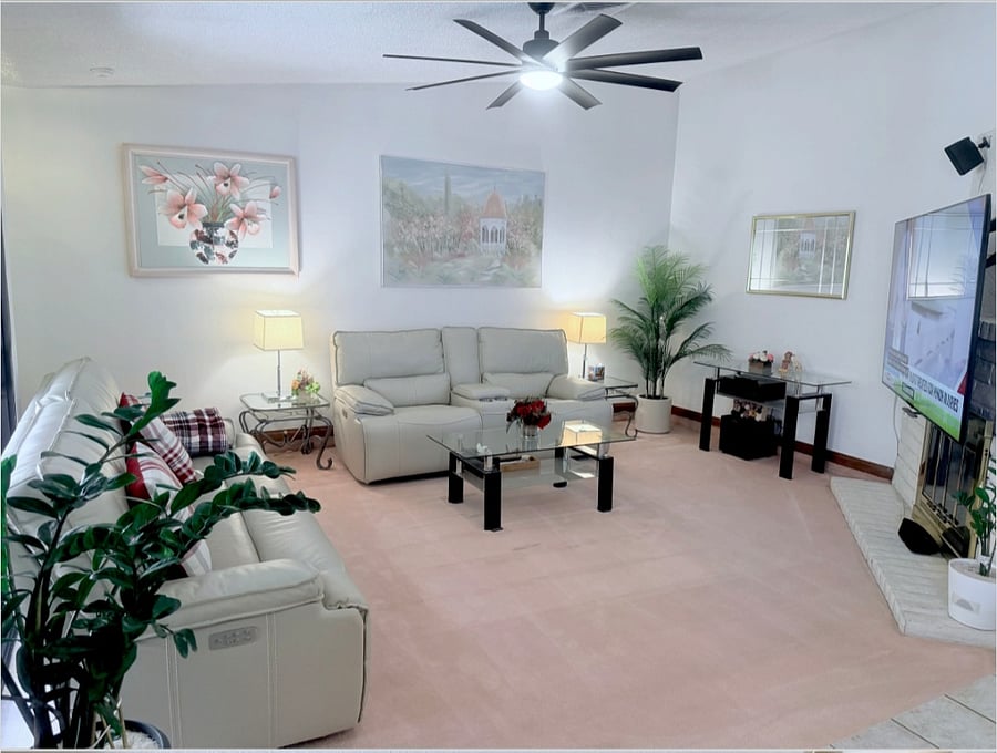 Your post- shift with relaxation zone. Enjoy the movie night on the large 85" screen from the comfort leather couches of push reclining sofas in a sun- drenched open layout.