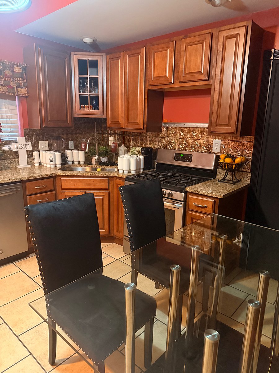 Furnished Finder property 1046189_1 photo 22
