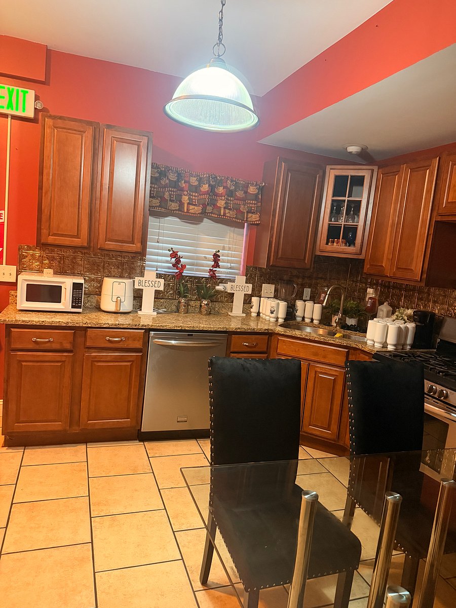 Furnished Finder property 1046189_1 photo 23