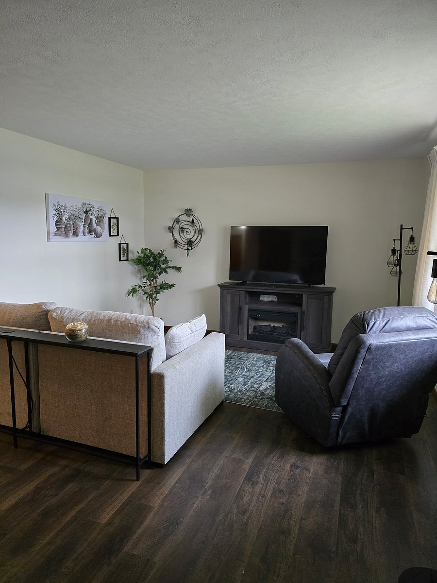 Furnished Finder property 1046200_1 photo 3