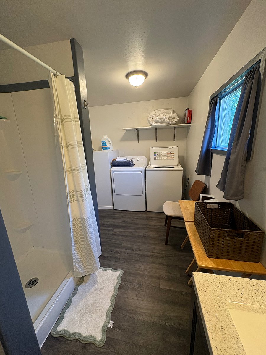Furnished Finder property 1046202_1 photo 3