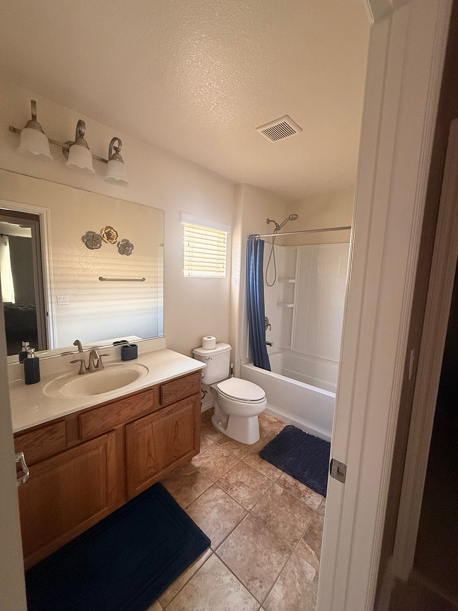 Furnished Finder property 1046211_1 photo 3