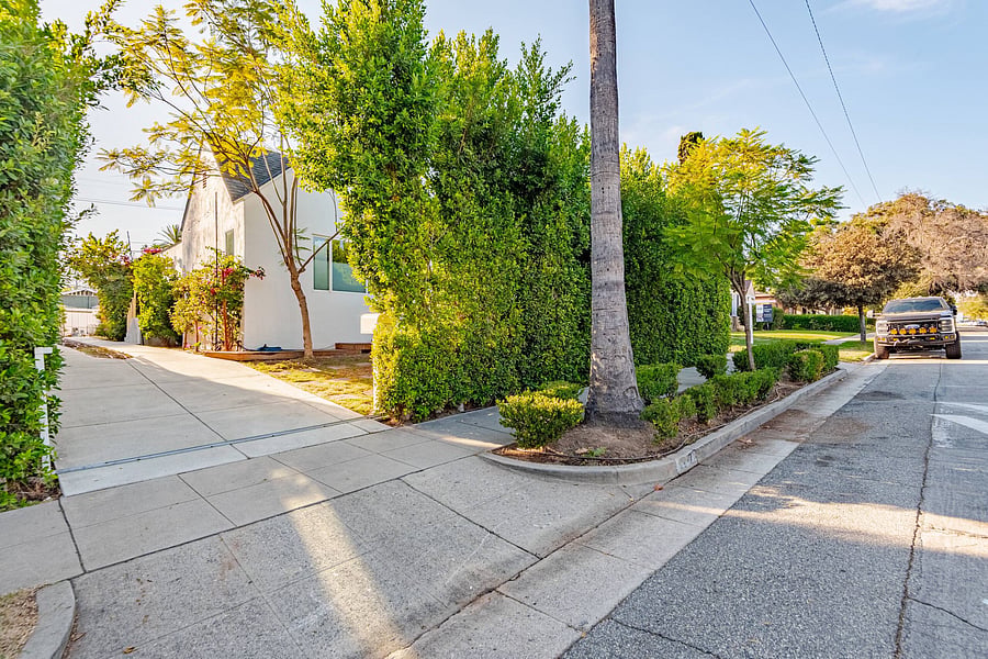 Furnished Finder property 1046215_1 photo 22