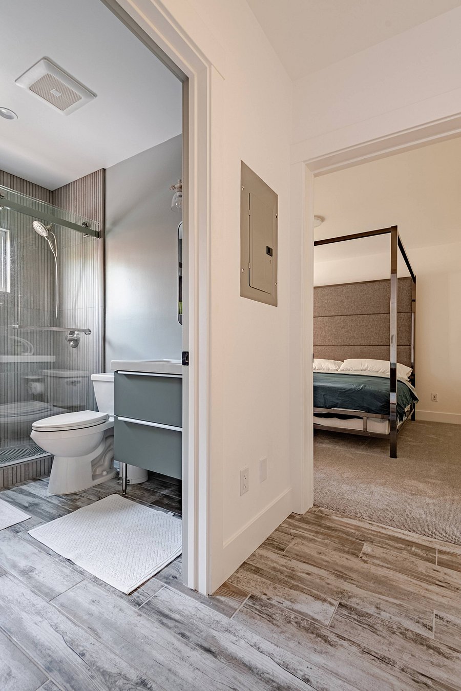 Furnished Finder property 1046215_1 photo 12