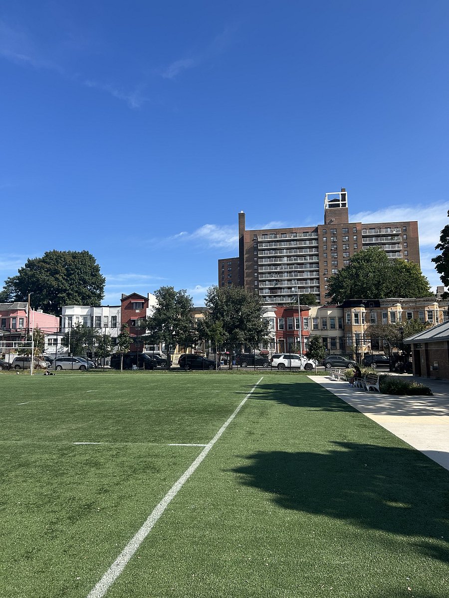 Line of private homes, across from Quarry Ballfield
