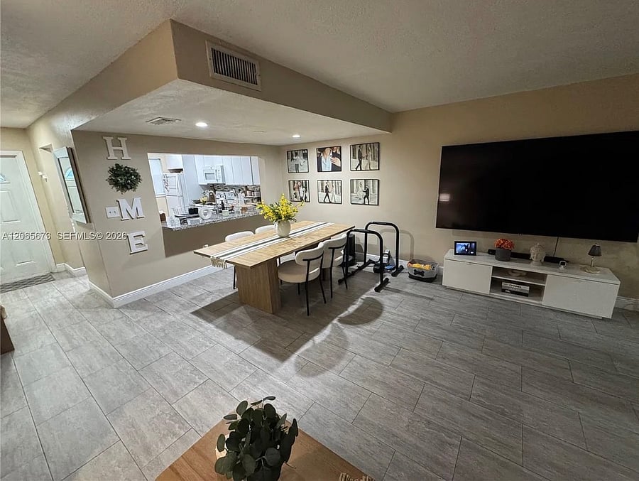 Furnished Finder property 1046229_1 photo 7