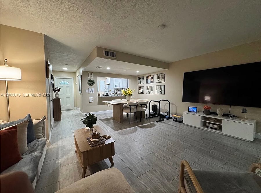 Furnished Finder property 1046229_1 photo 6