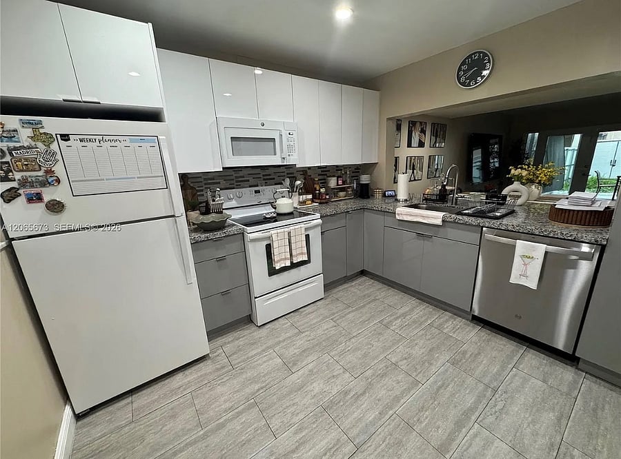 Furnished Finder property 1046229_1 photo 4
