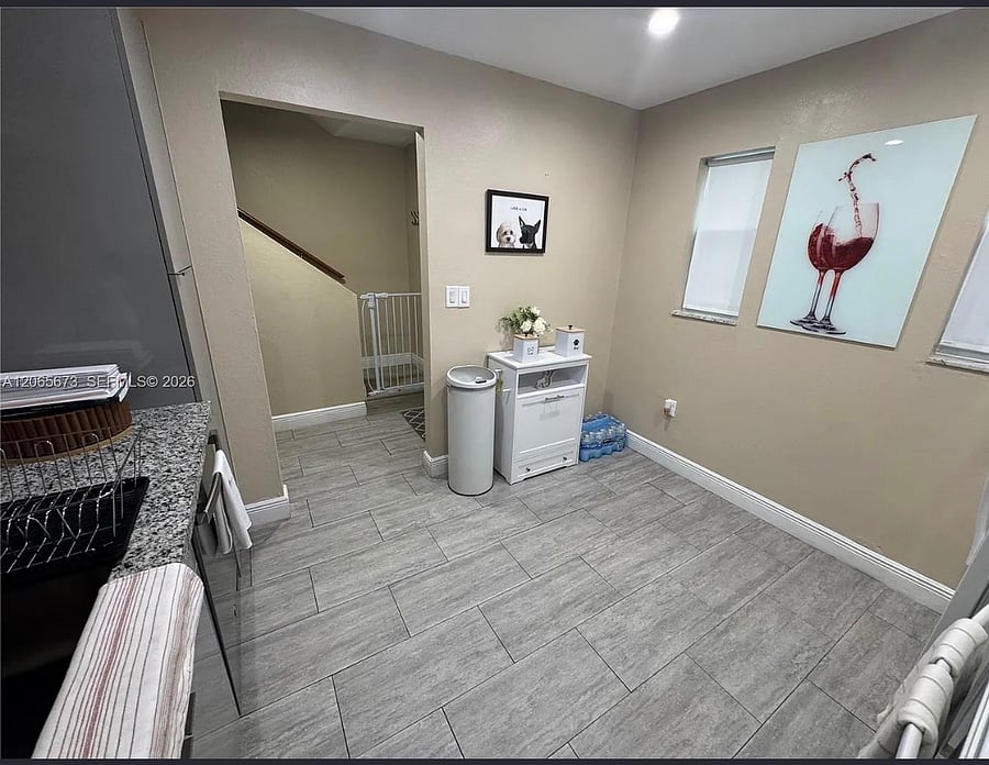 Furnished Finder property 1046229_1 photo 9