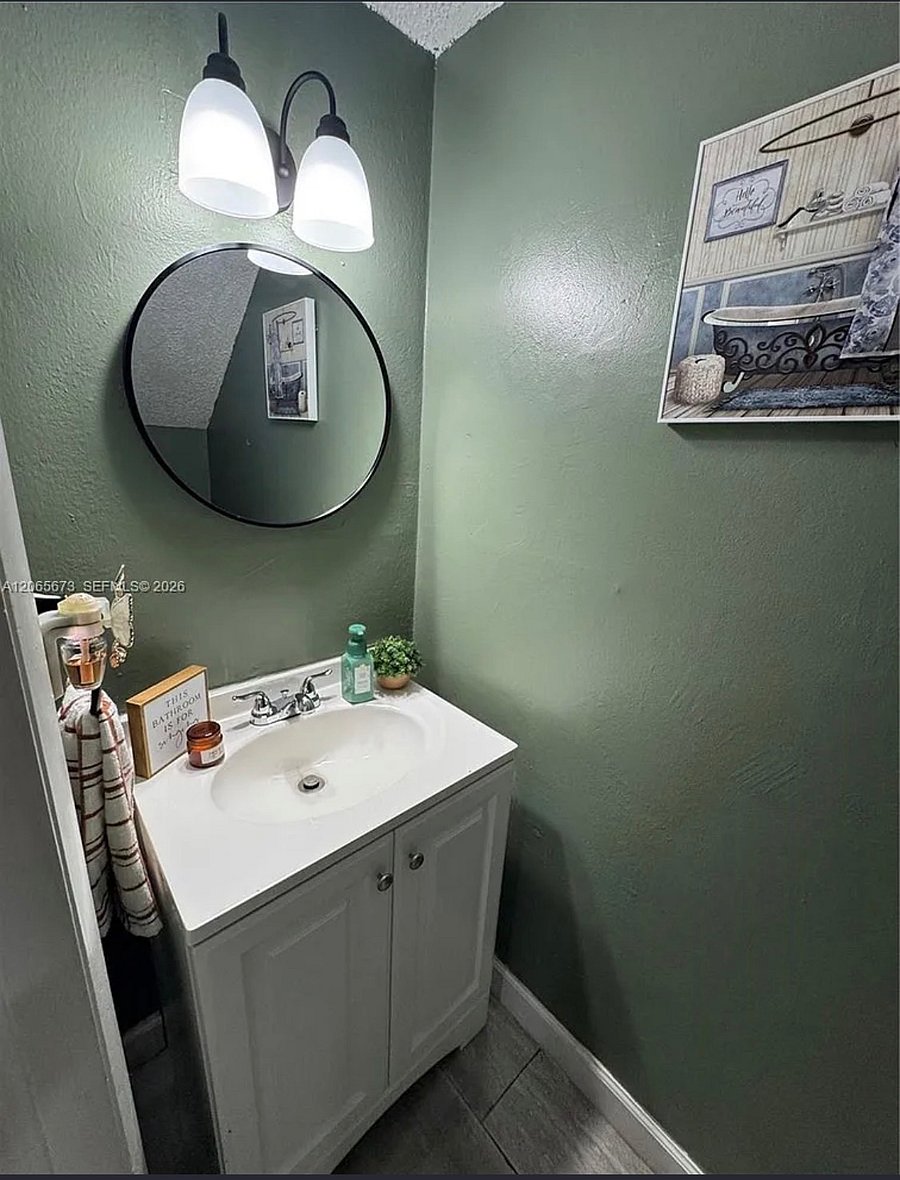 Furnished Finder property 1046229_1 photo 10