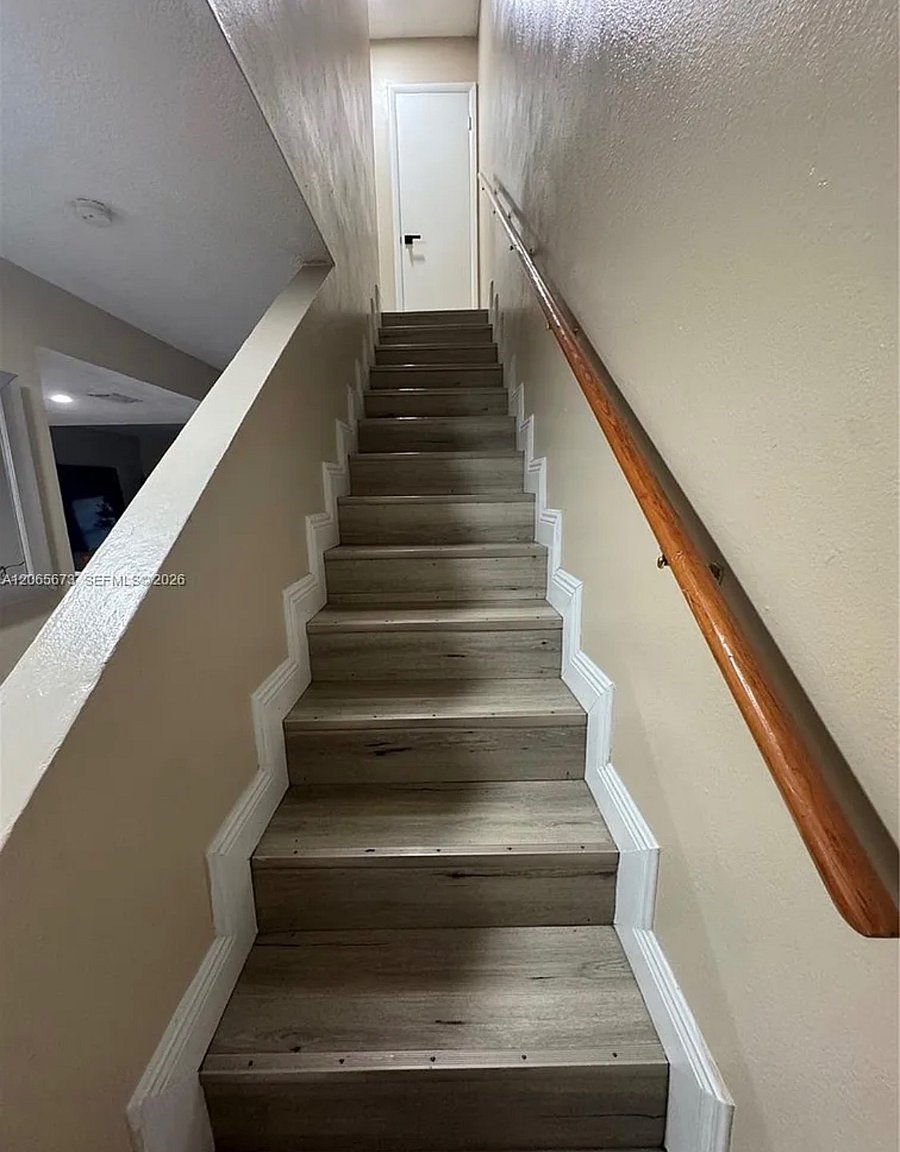 Furnished Finder property 1046229_1 photo 12
