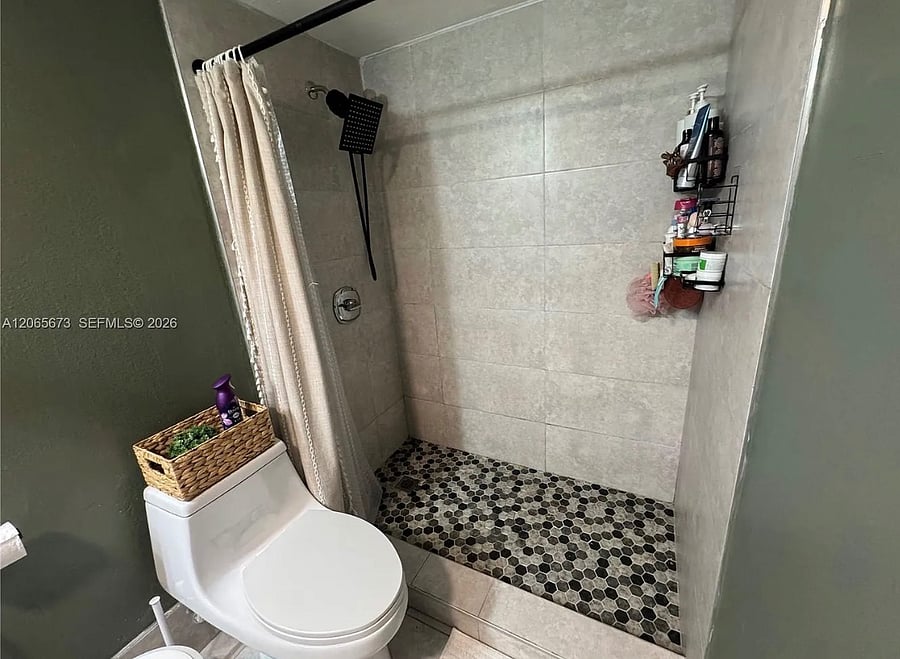 Furnished Finder property 1046229_1 photo 17