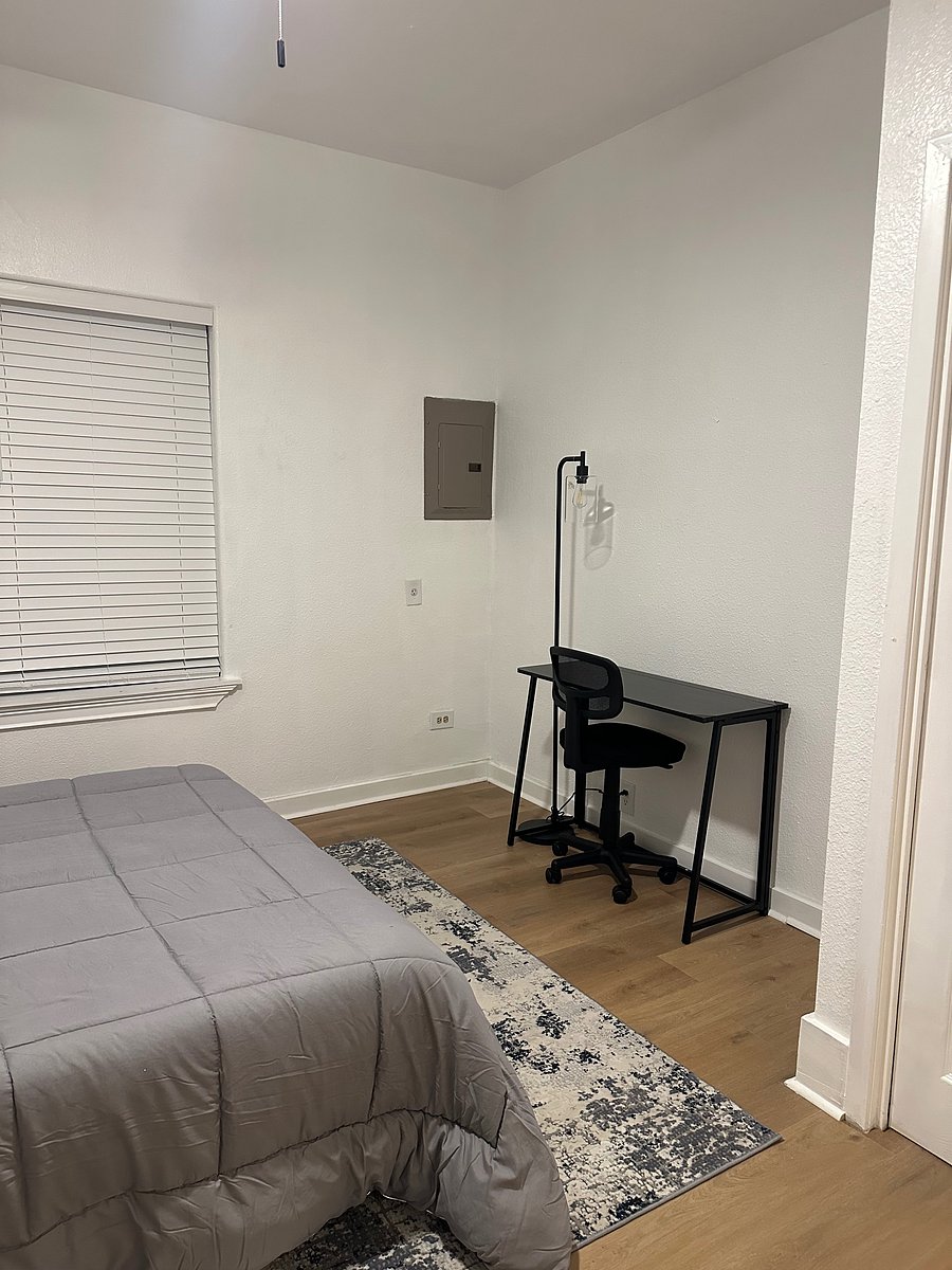 Furnished Finder property 1046231_1 photo 9